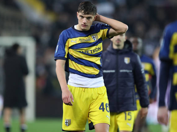 Bersaing dengan Inter, Liverpool Tegaskan Minatnya Pada Giovanni Leoni